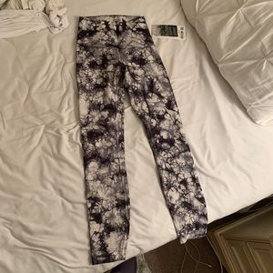 Lululemon Wunder under leggings size 2